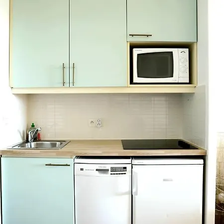 Chez Adriana Proche Avec Piscine Apartament *